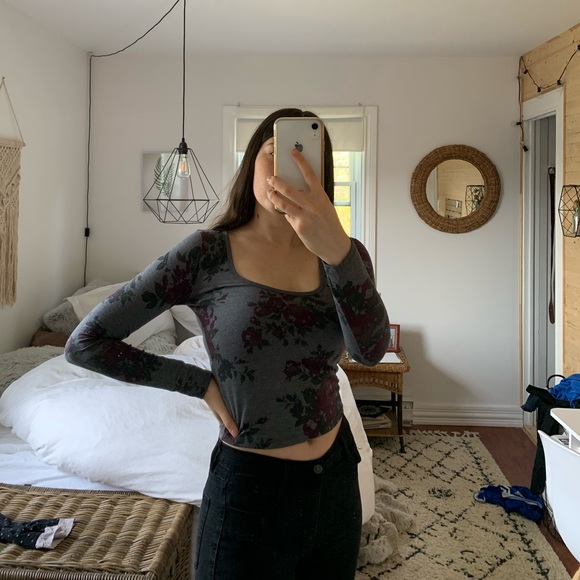 Cropped floral long sleeve - Picture 4 of 4